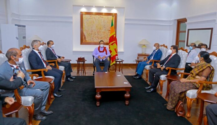 Prime Minister Mahinda Rajapaksa meets with Omani Investors