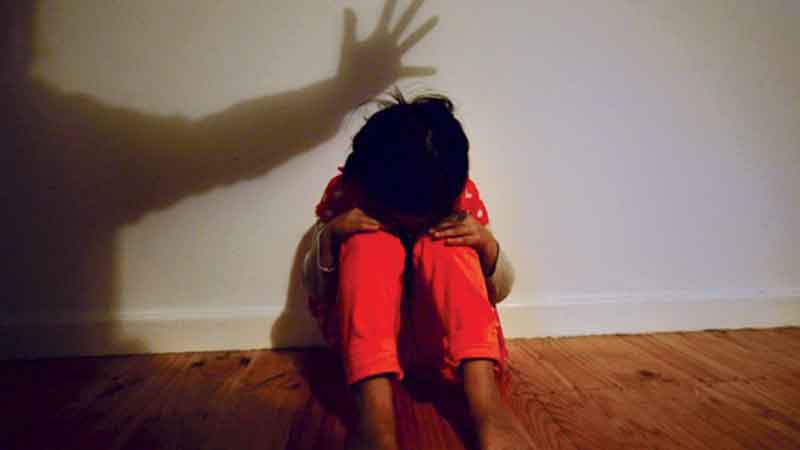 5 arrested including father over a sexual abusing 13-year old girl in Nawalapitiya area