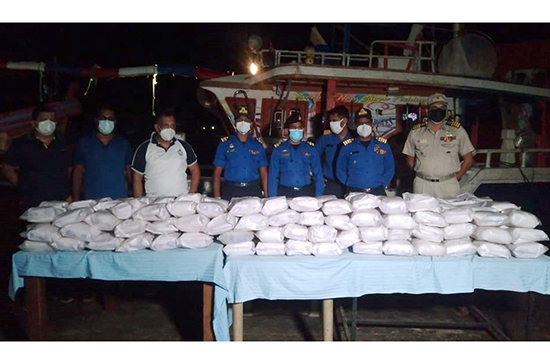 Sri Lanka Navy seizes over Rs. 2.32 billion worth 290 kilograms of heroin with 5 suspects