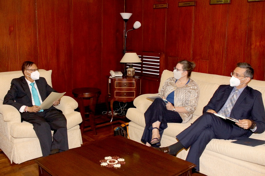 US Ambassador calls on the Foreign Minister