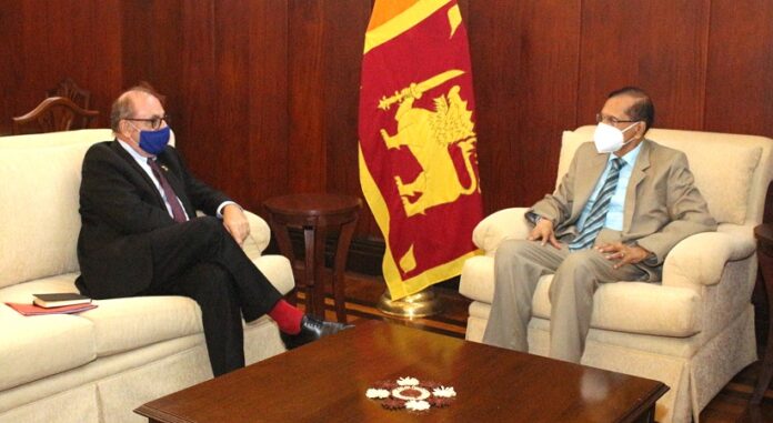 French Ambassador pays courtesy call on Foreign Minister G.L. Peiris