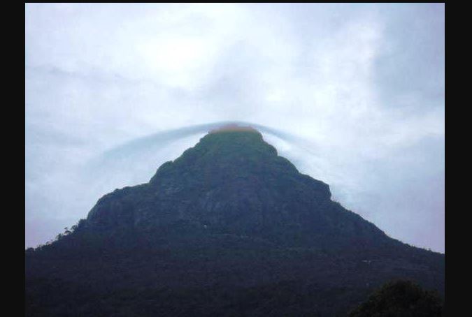 Adam's Peak (Sri Pada / Sri Paadaya) Gautama Sri Pada ගෞතම ශ්‍රී පාදස්ථානය - Ratnapura