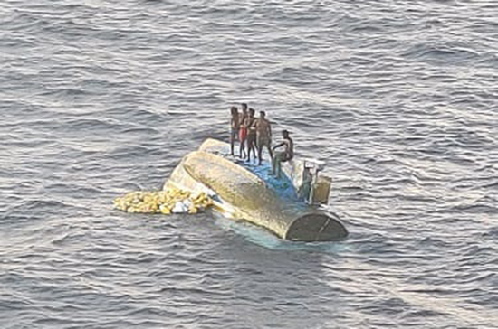 5 Sri Lankan fishermen rescued by foreign vessel