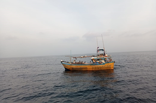 Sri Lanka Navy seizes 330kg heroin on high seas