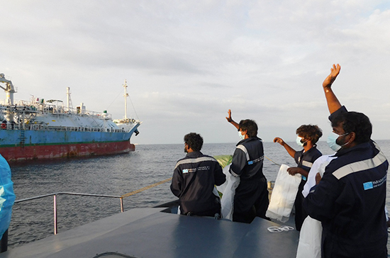 5 Sri Lankan fishermen rescued by foreign vessel