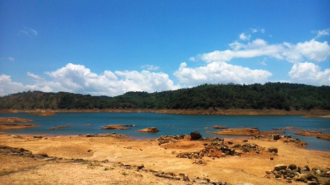 Water levels of reservoirs dropping in Sri Lanka
