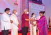 10 Outstanding Sri Lankan Women receive awards from the President.