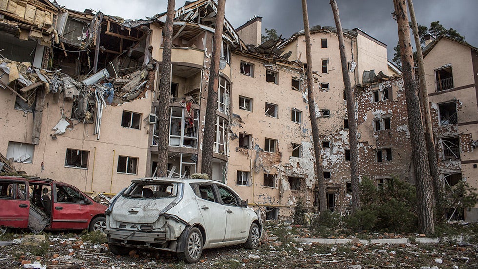 Ukraine hospital destroyed in a Russian air strike