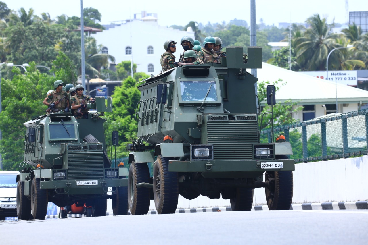 Heavy Military Presence in Sri Lanka - LankaXpress.com