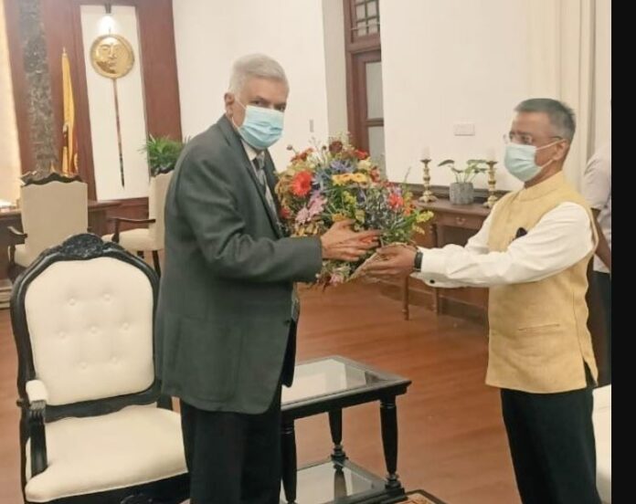 Indian High Commissioner calls on PM Ranil