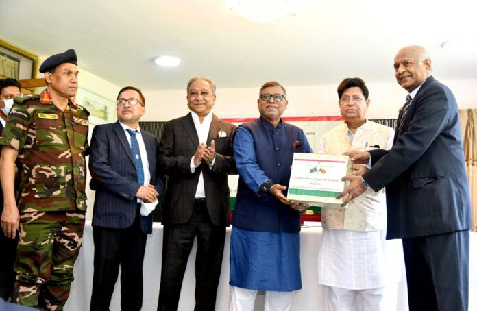 Bangladesh donates medical supplies to Sri Lanka