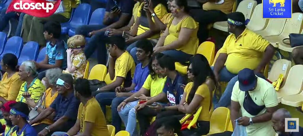 Yellow Friday in Sri Lanka to thank Australia cricket team