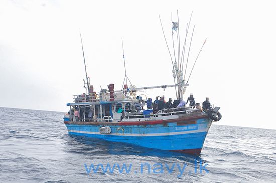 7 individuals attempting to illegally migrate from the country held by Navy in Talaimannar seas