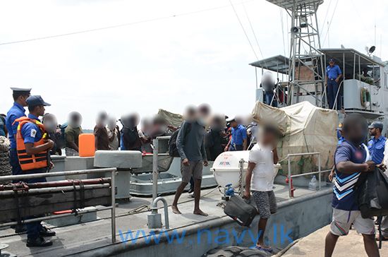 Navy thwarts another illegal migration attempt, 67 individuals held in eastern seas