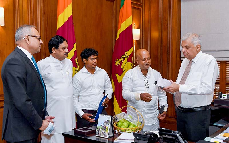 President presented the maiden apple harvest produced in Sri Lanka