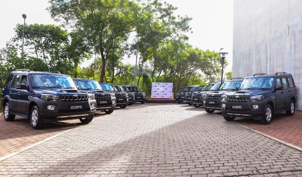 Handover of 125 Mahindra SUVs to Sri Lanka Police