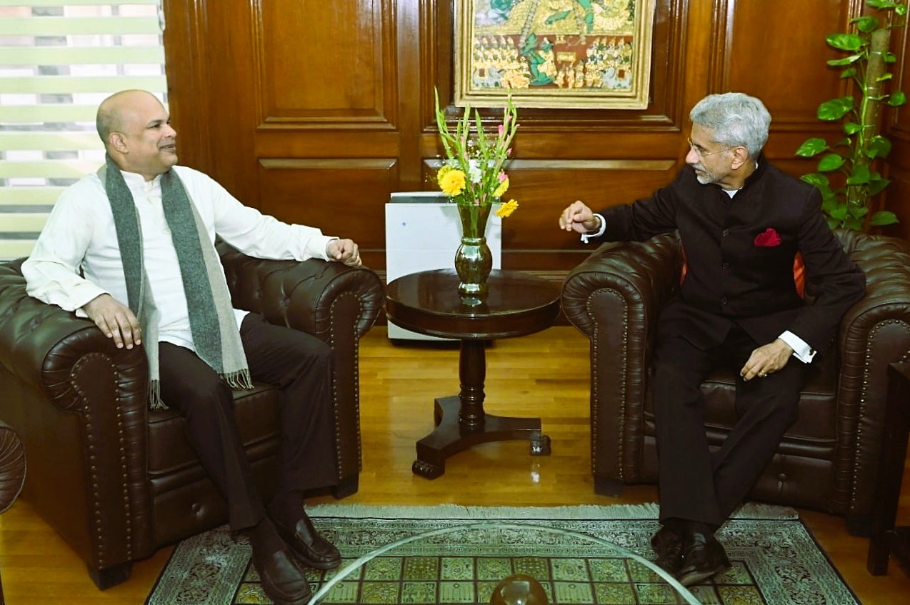 High Commissioner Moragoda meets External Affairs Minister of India
