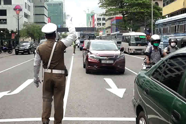 Special notice to motorists using Deniyaya – Akuressa main road