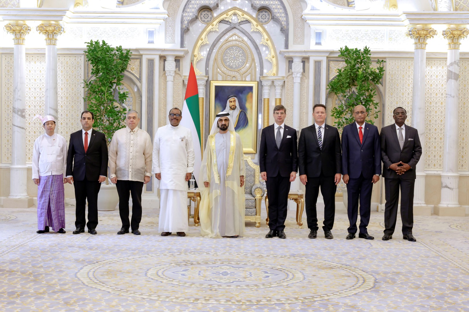 <strong>Ambassador Udaya Indraratna Presents Credentials to the UAE Vice President, Prime Minister and the Dubai Ruler</strong>