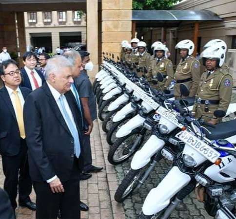 Japan donates fleet of vehicles to SL police