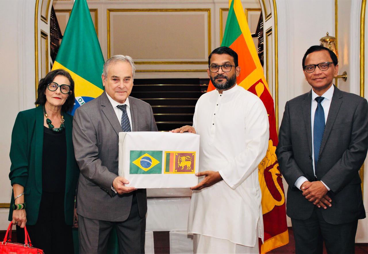 Brazil donates a consignment of medical supplies to Sri Lanka