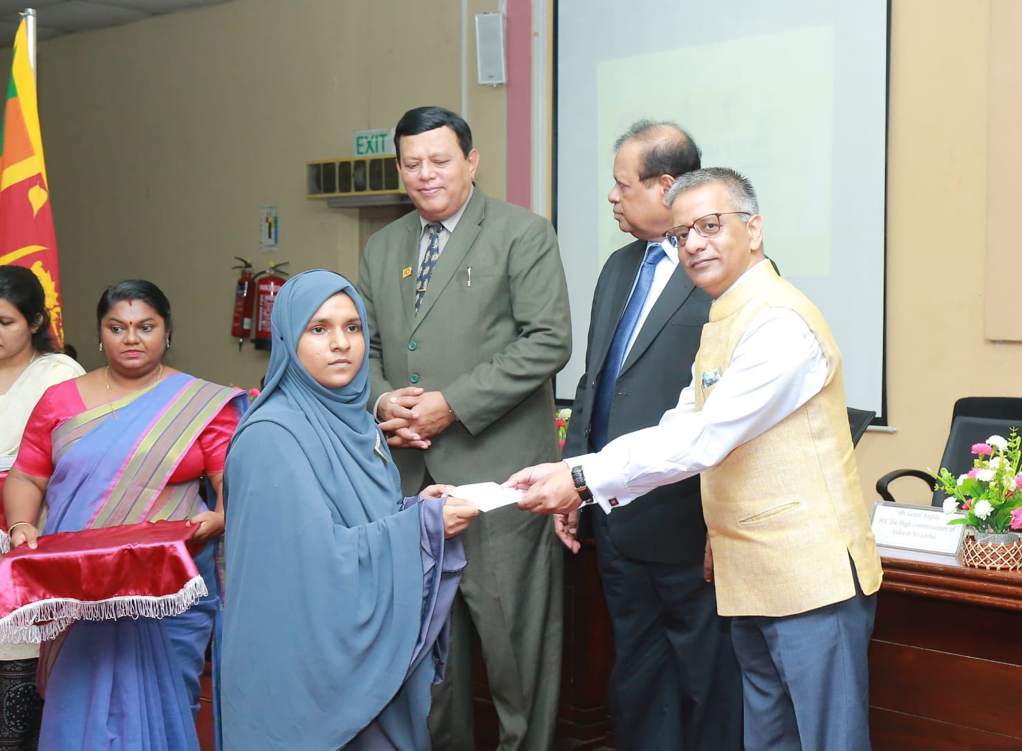 Mahatma Gandhi Scholarships awarded to 300 students across Sri Lanka