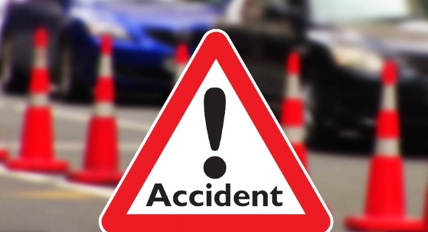 26 injured after bus topples down precipice in Pundalu Oya