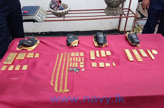 Navy busts smuggling racket, over 08kg of gold and 02 suspects held in Kalpitiya lagoon