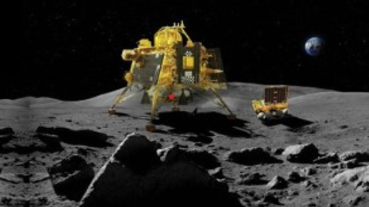 India counts down to crucial moon landing