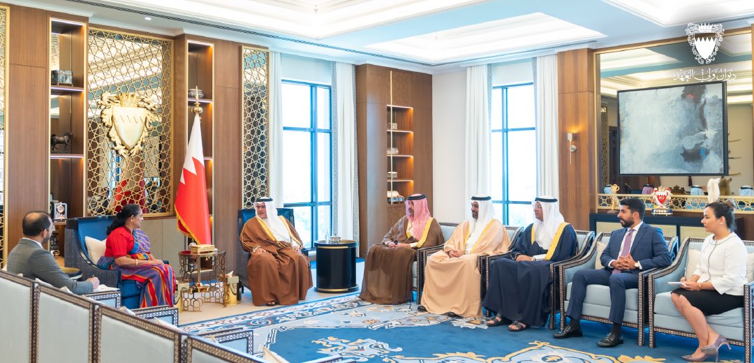 Ambassador H.M.G.R.R.K. Wijeratne Mendis calls on Crown Prince, Deputy Supreme Commander of the Armed Forces and Prime Minister of Bahrain