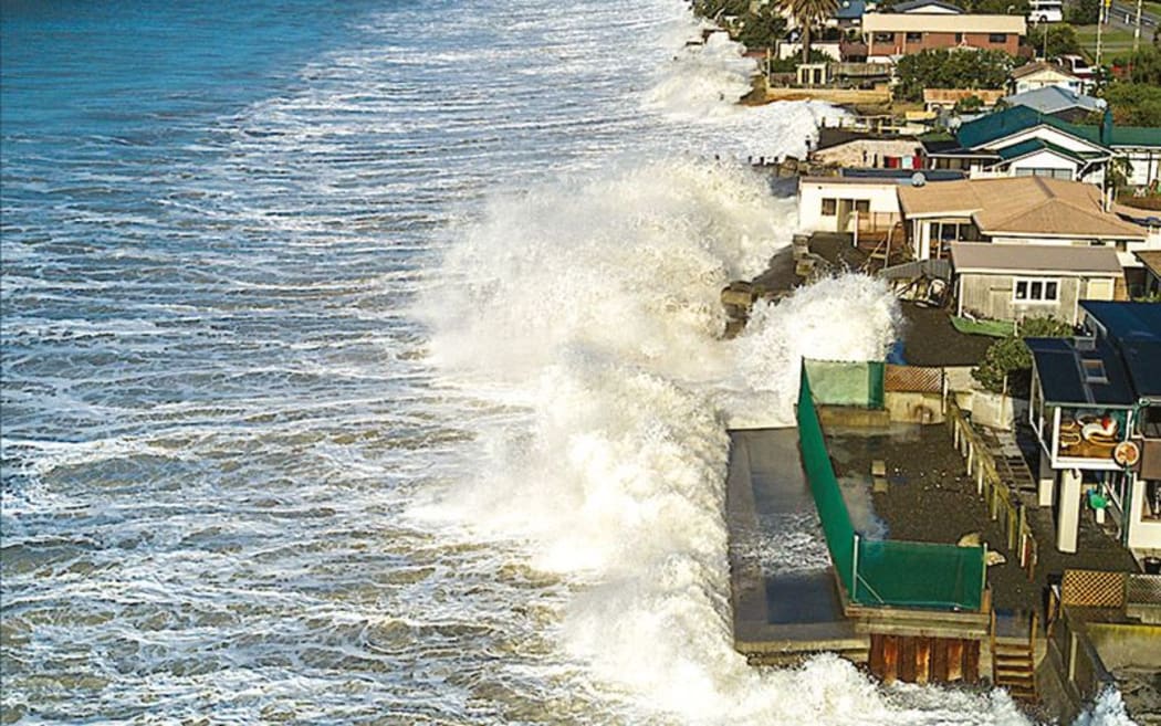 Rising sea levels threaten Sri Lanka: 6,110 hectares to vanish by 2025