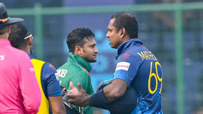 Mathews timed out: Waqar Younis in legal crosshairs for criticizing Shakib