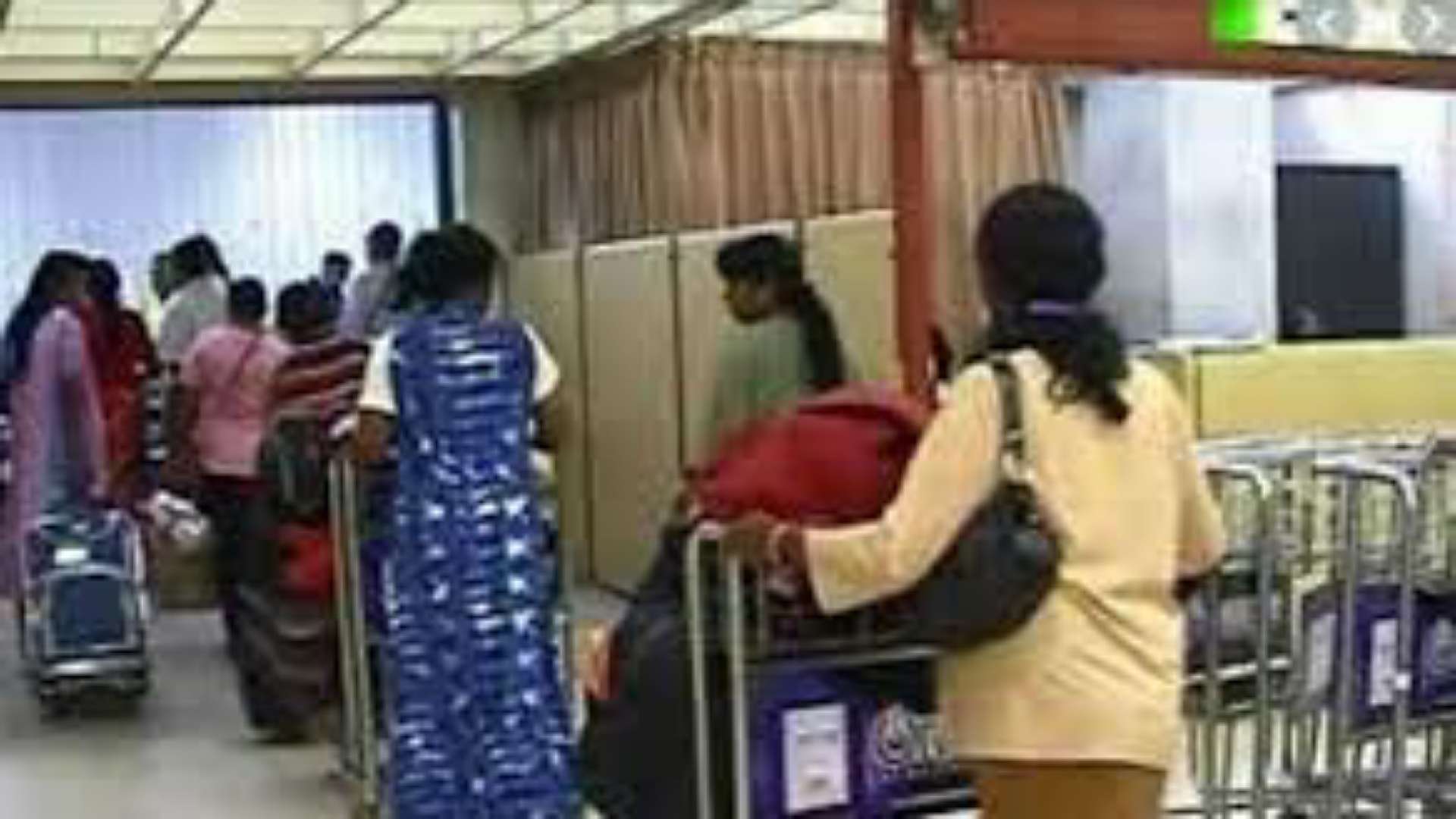 Over 60 Sri Lankans who lost jobs in Jordan return to island