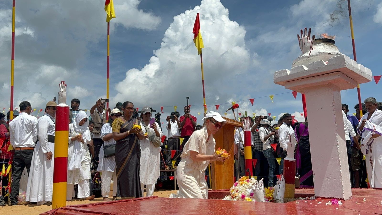 Sri Lanka: Fifteen years after the end of the war, victims still await justice at Mullivaikkal